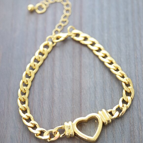 Heart Charm Curve Cuban Chain Necklace/Bracelet 18k Gold Plated Stainless Steel - Picture 4 of 5